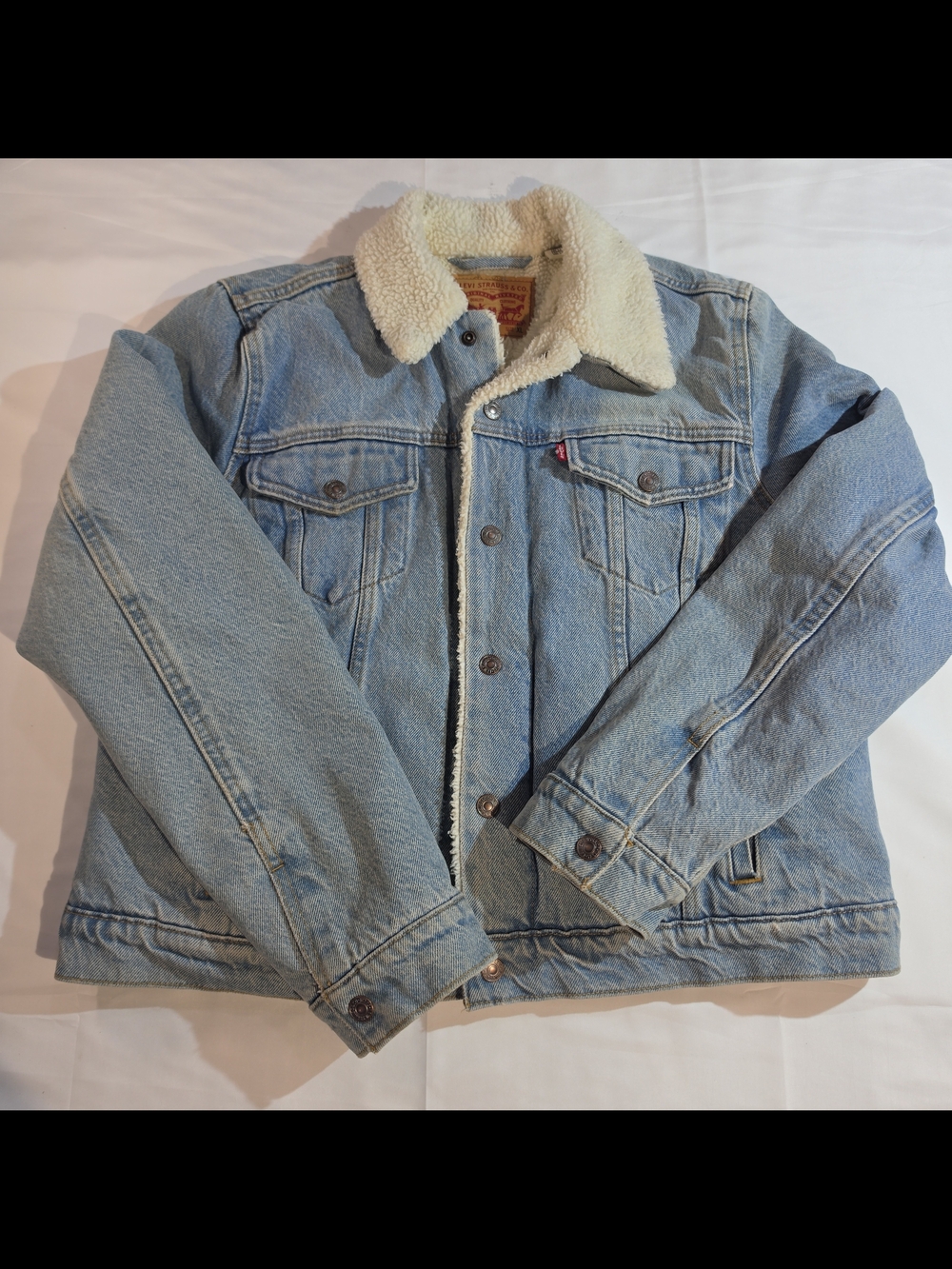 Levi's XL Light Wash Denim Jacket with Cream Sherpa Collar
